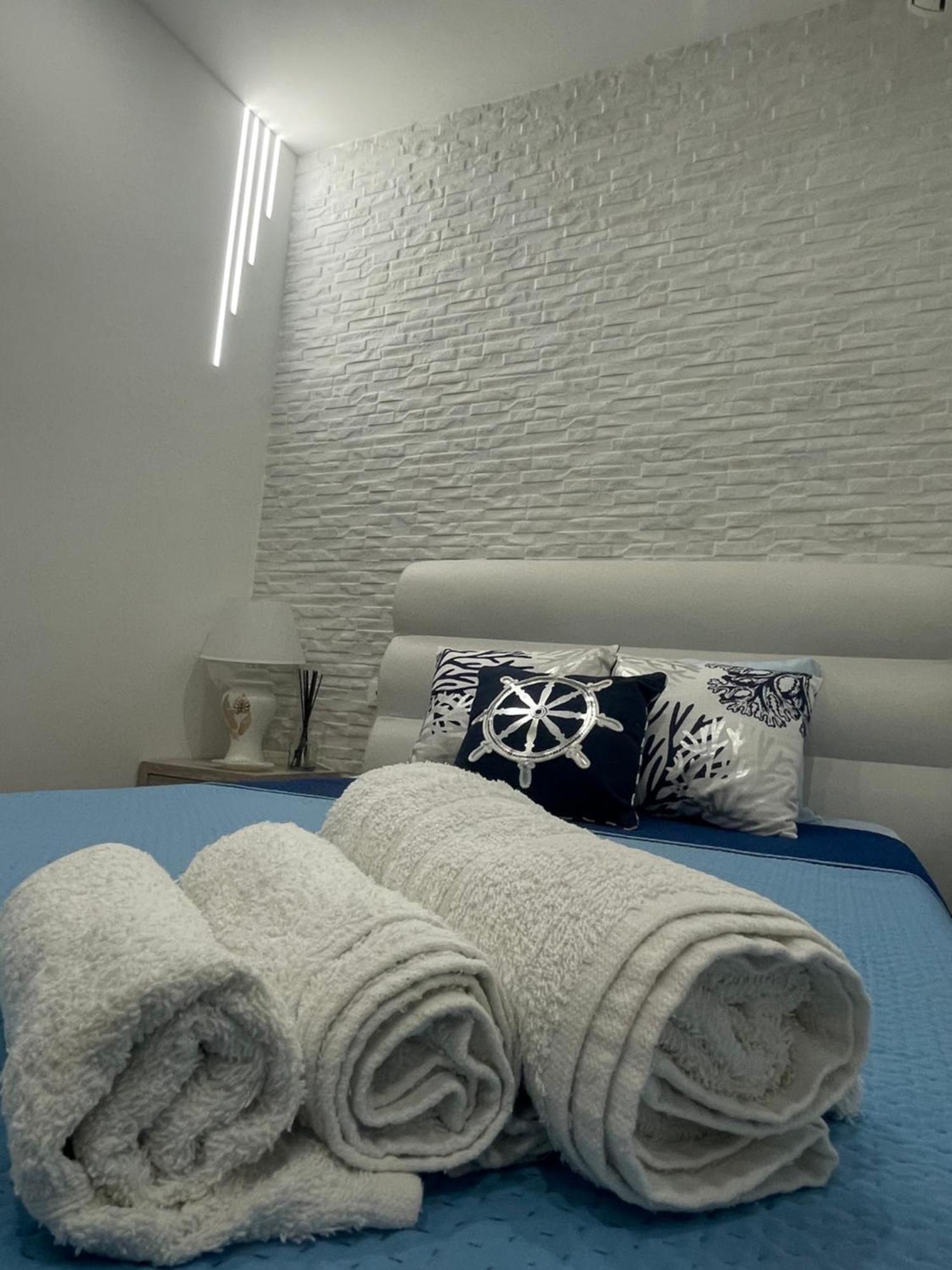 L'Arco Di Athena Villa Сиракуза Екстериор снимка